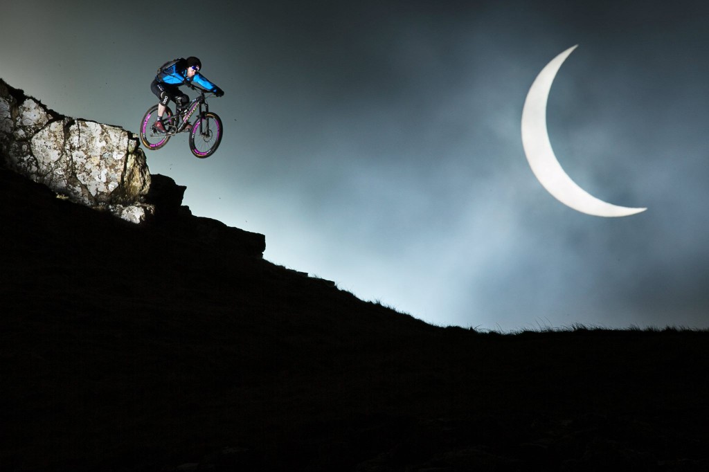 photo Danny MacAskill eclipse soleil