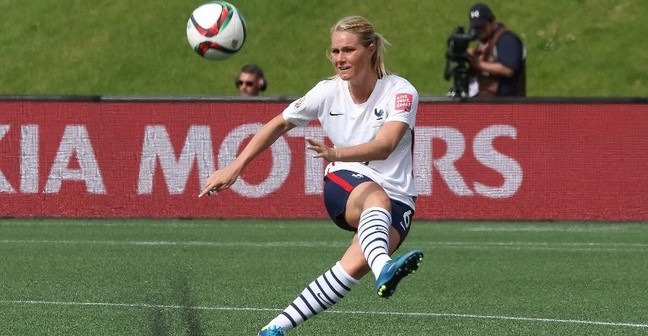 Amandine Henry foot